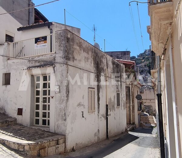 Detached house in the historic center of Scicli