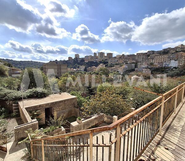 Casa singola con vista su Modica