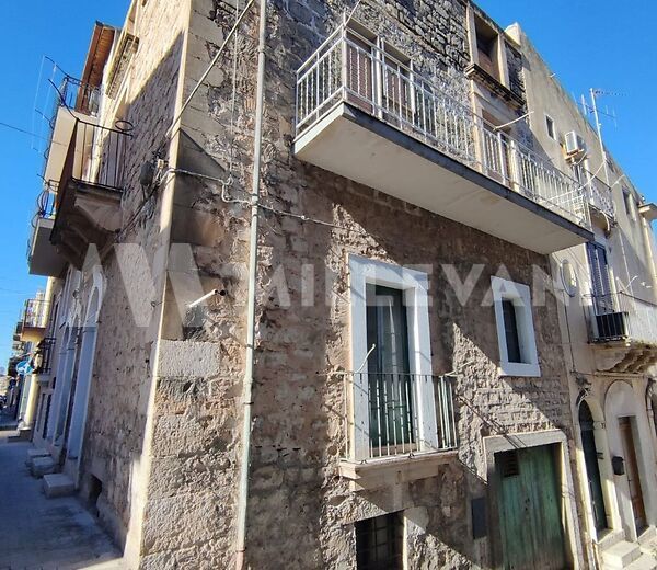 Palazzetto terra-cielo a Scicli